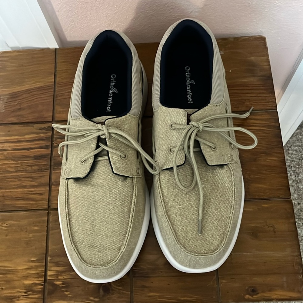 OrthoComfoot men’s walking shoes. Never worn.